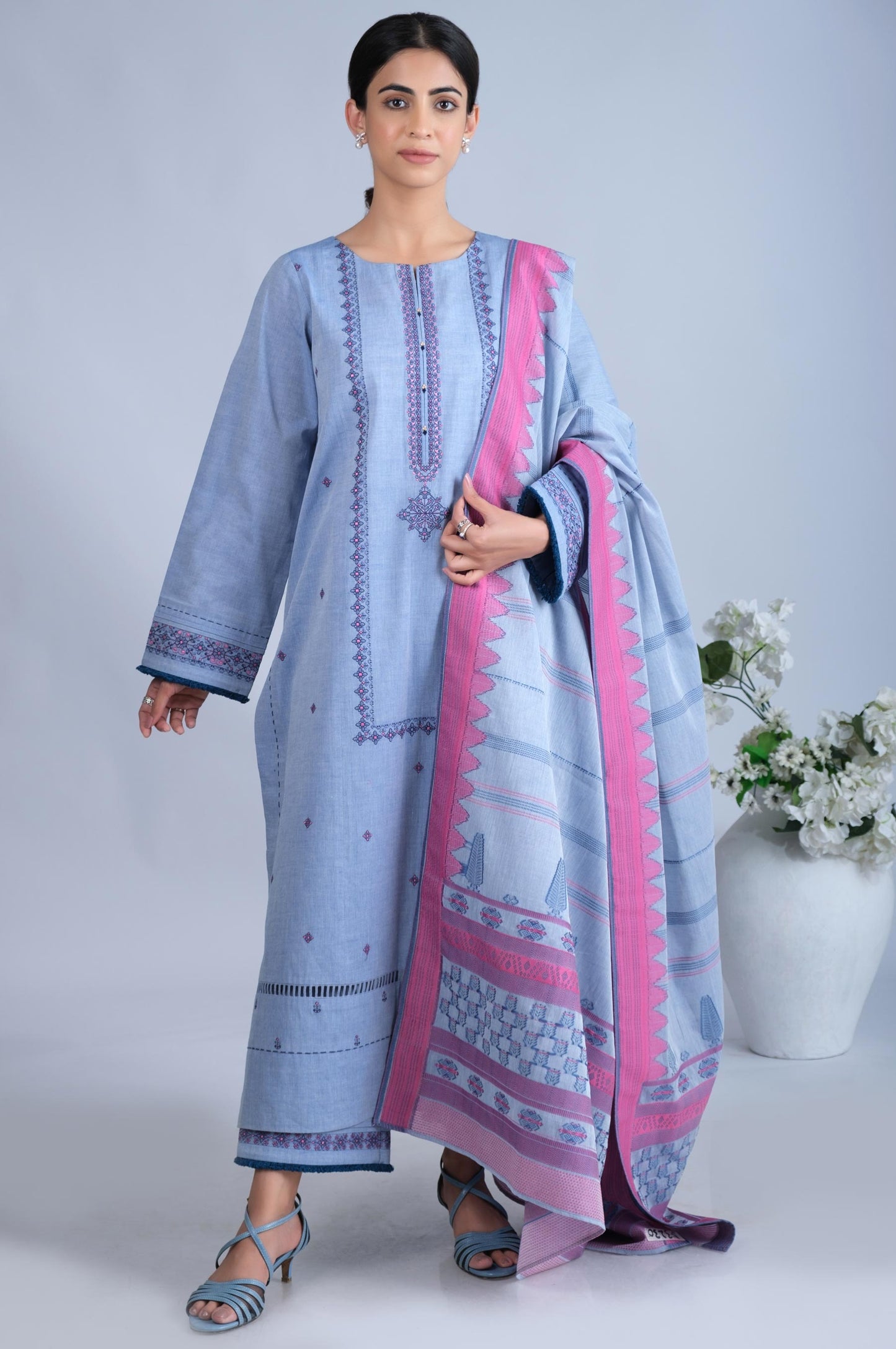 Unstitched 3 Piece Embroidered Yarn Dyed Jacquard Suit