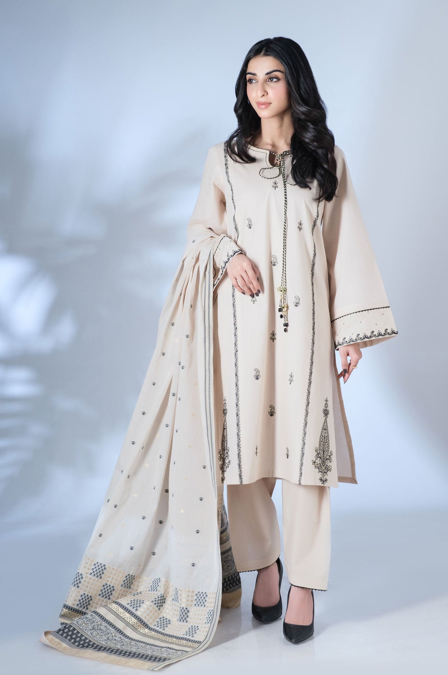 Unstitched 3 Piece Embroidered Yarn Dyed Jacquard Suit