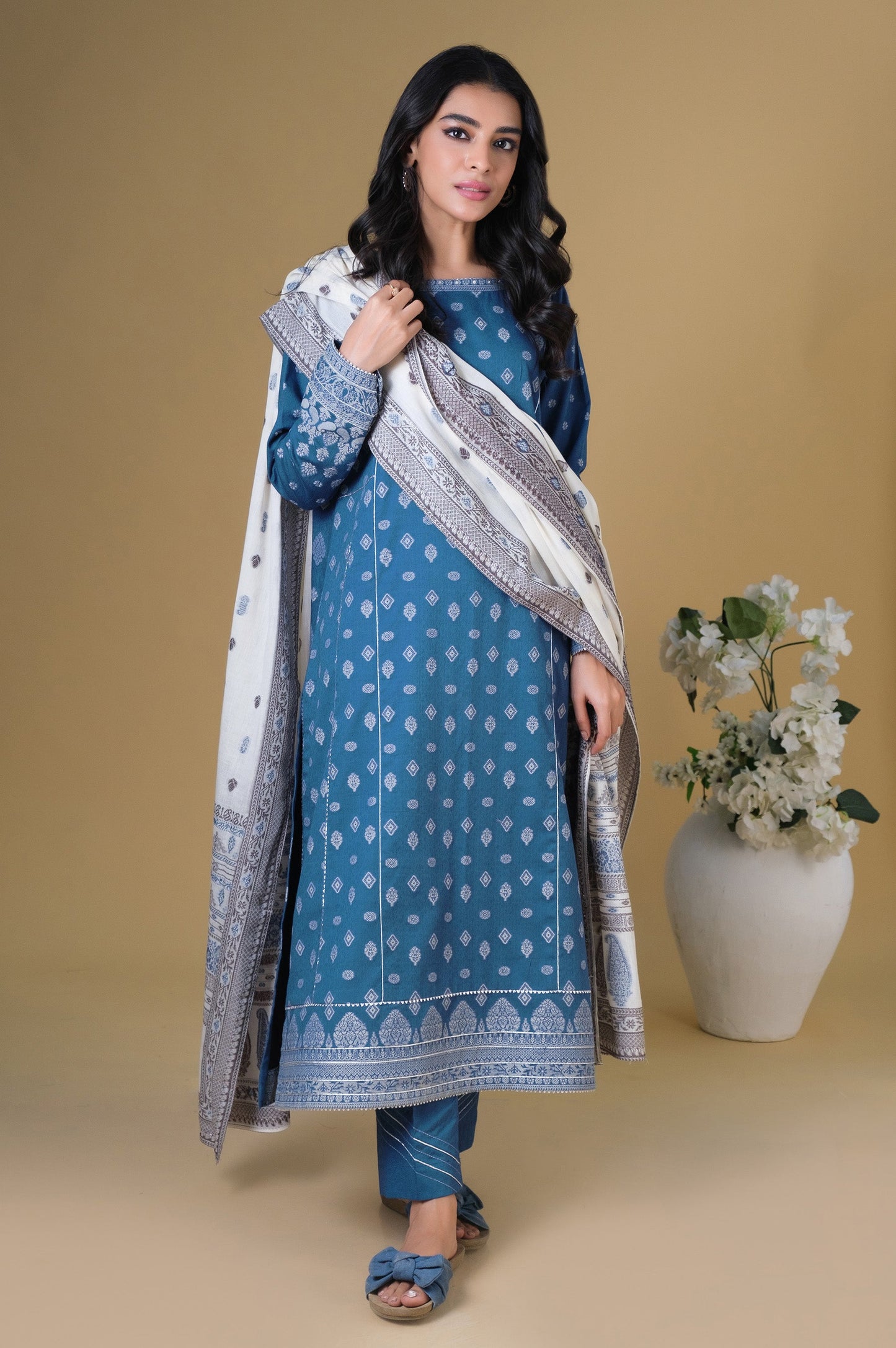 Stitched 3 Pieces Dyed Jacquard Suit