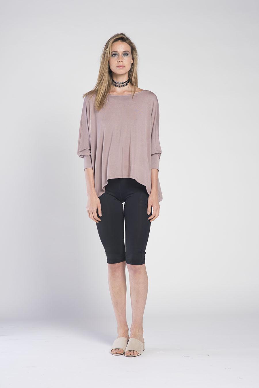 APPLE LONG SLEEVE SCOOP top