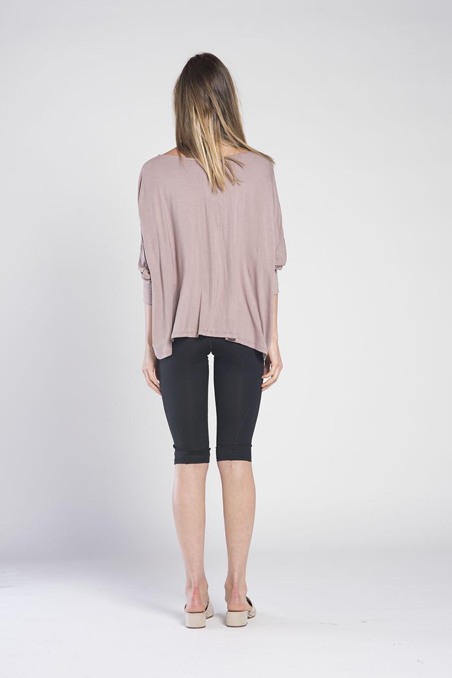 APPLE LONG SLEEVE SCOOP top