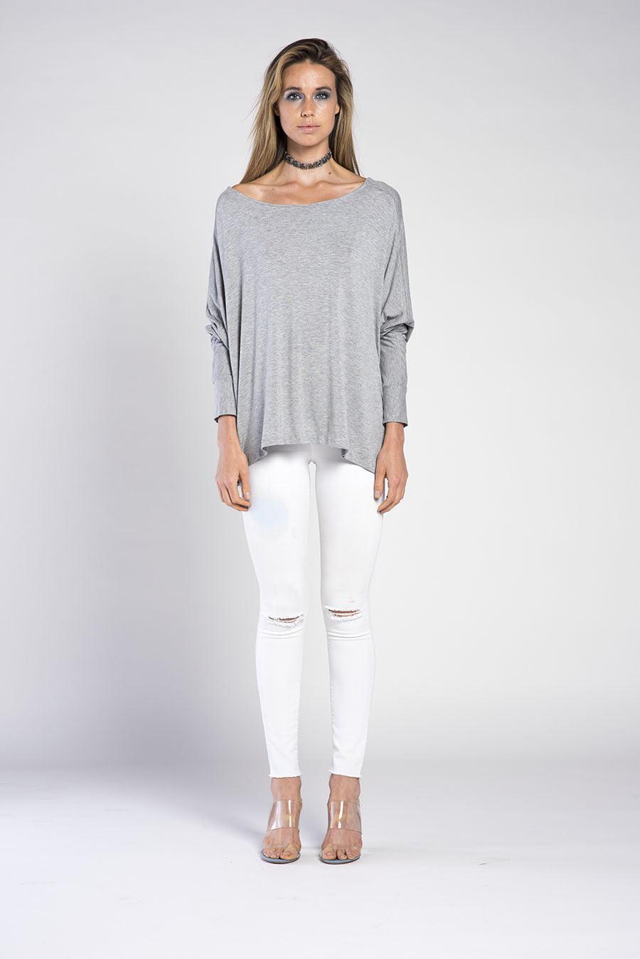 APPLE LONG SLEEVE SCOOP top