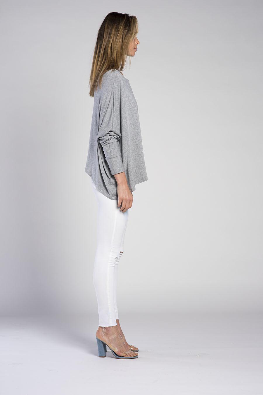 APPLE LONG SLEEVE SCOOP top