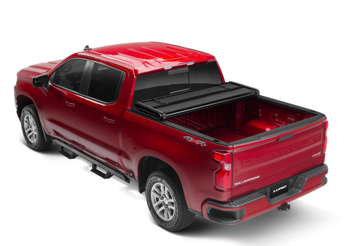 Lund 2016+ Toyota Tacoma (5ft. Bed) Hard Fold Tonneau Cover - Black (lnd969186)