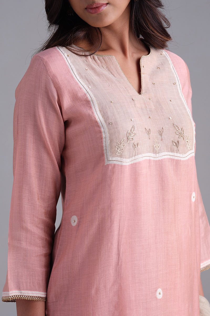 Coral Almond Woven Kurta And Contrast Dupatta With Hand Work Detailing