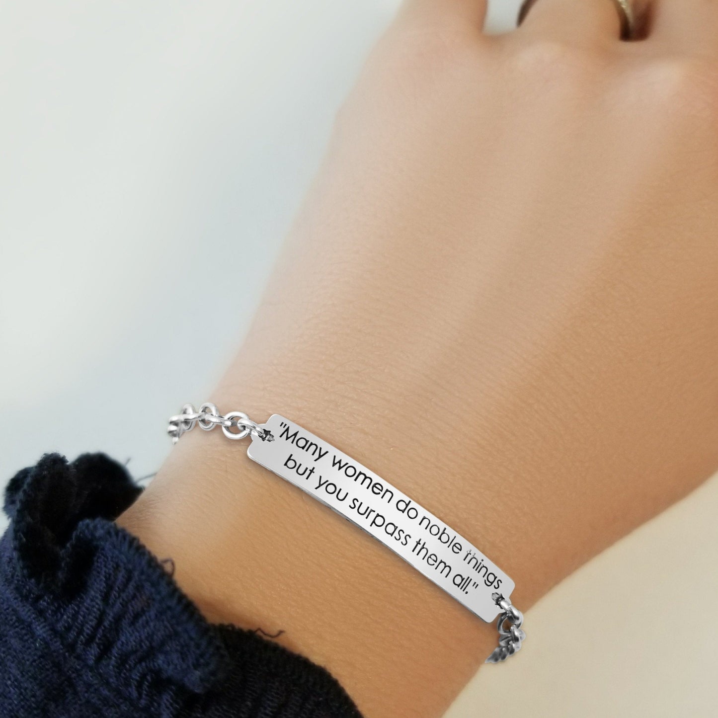 An Honorable Woman Bracelet | Proverbs 31